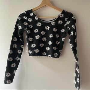 AMERICAN APPAREL DAISY BLACK CROP TOP